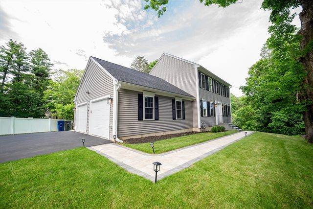 4 Wilder St, Leominster, MA 01453
