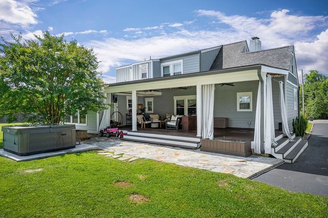 444 E 6th St, Cookeville, TN 38501