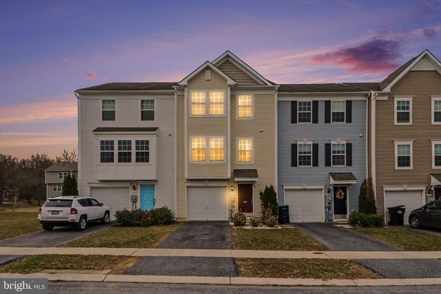 3566 MAPLEWOOD CT, Fayetteville, PA 17222