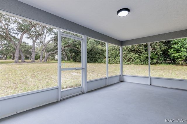 320 N Fresno Avenue, Hernando, FL 34442