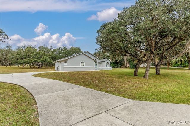 320 N Fresno Avenue, Hernando, FL 34442