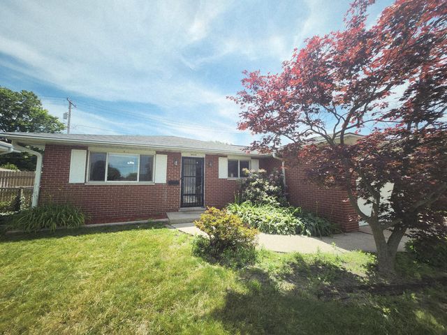 9409 5th Street, Highland, IN 46322