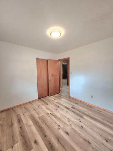 9409 5th Street, Highland, IN 46322