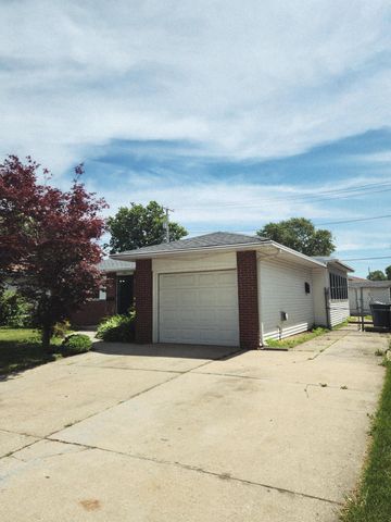 9409 5th Street, Highland, IN 46322