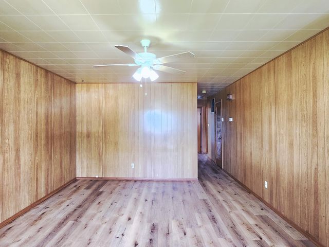 9409 5th Street, Highland, IN 46322