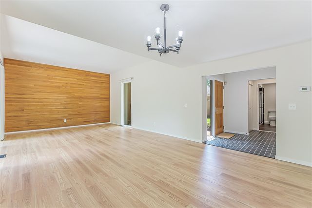 10 Westbury Court, Ann Arbor, MI 48105