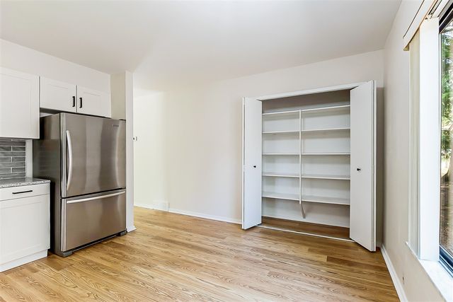 10 Westbury Court, Ann Arbor, MI 48105