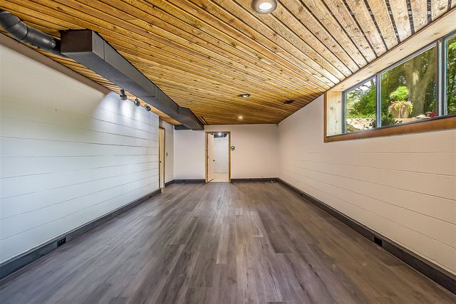 10 Westbury Court, Ann Arbor, MI 48105