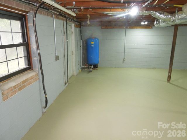 813 Robinson Clemmer Road, Dallas, NC 28034