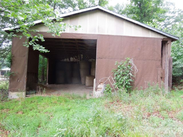 813 Robinson Clemmer Road, Dallas, NC 28034