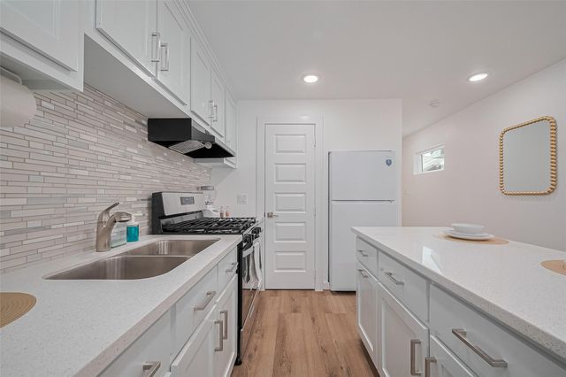 6725 Avenue K, Houston, TX 77011