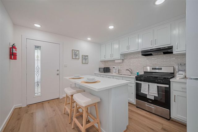 6725 Avenue K, Houston, TX 77011