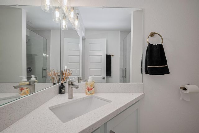 6725 Avenue K, Houston, TX 77011