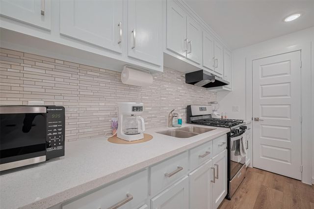 6725 Avenue K, Houston, TX 77011