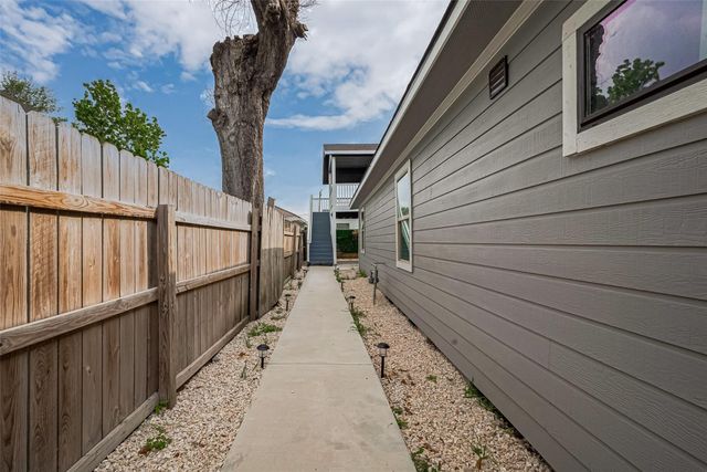 6725 Avenue K, Houston, TX 77011