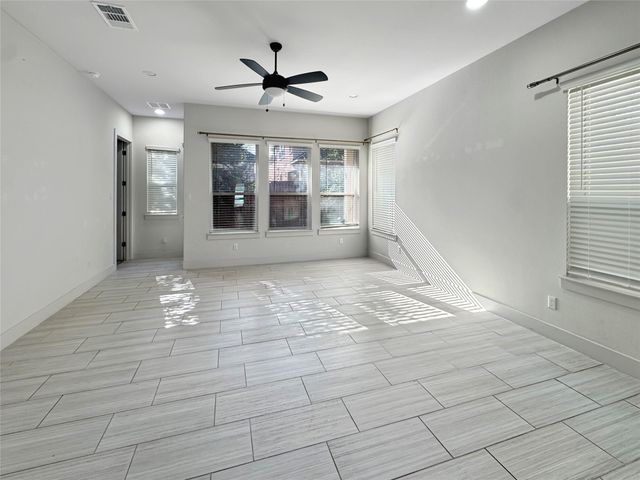 1220 Westborough LN, Leander, TX 78641