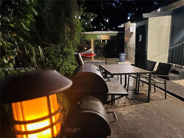 1126 NW 58th Ter Number 3, Miami, FL 33127