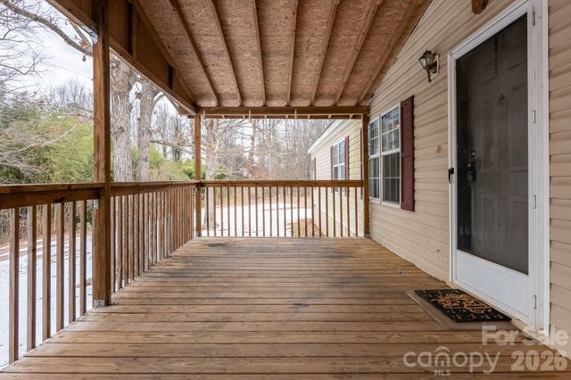 8636 County Line Road, Hickory, NC 28602