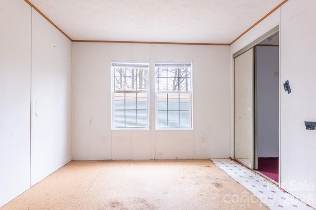 8636 County Line Road, Hickory, NC 28602