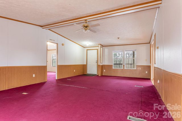 8636 County Line Road, Hickory, NC 28602