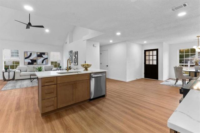 10322 Deep Creek Cv, Atlanta, GA 30291