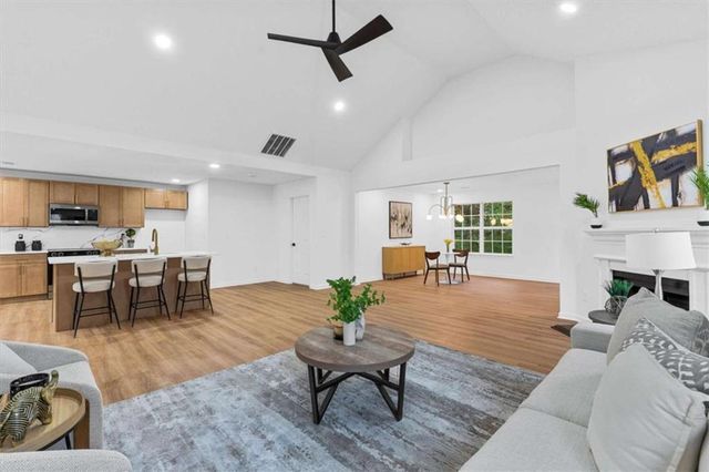 10322 Deep Creek Cv, Atlanta, GA 30291