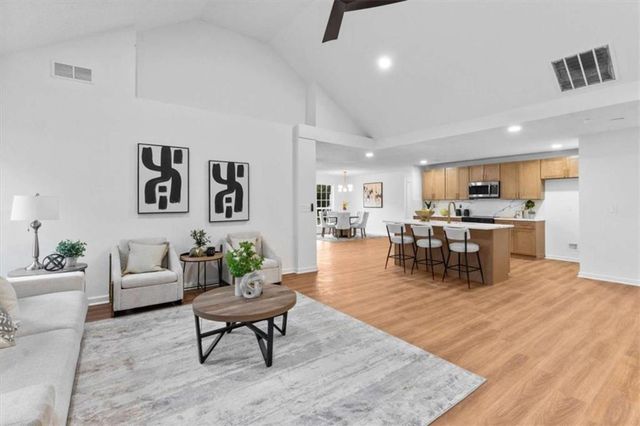 10322 Deep Creek Cv, Atlanta, GA 30291