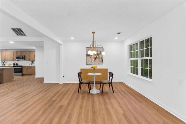 10322 Deep Creek Cv, Atlanta, GA 30291