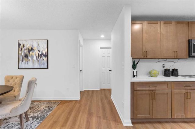 10322 Deep Creek Cv, Atlanta, GA 30291