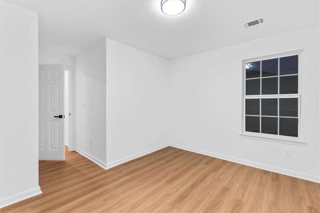 10322 Deep Creek Cv, Atlanta, GA 30291