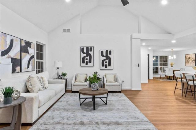 10322 Deep Creek Cv, Atlanta, GA 30291