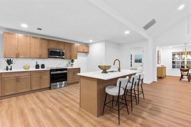 10322 Deep Creek Cv, Atlanta, GA 30291