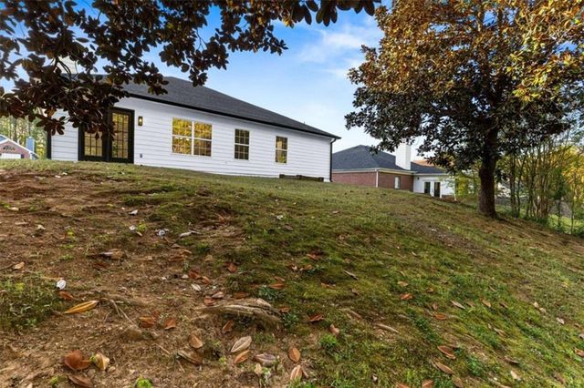 10322 Deep Creek Cv, Atlanta, GA 30291