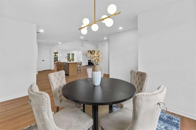 10322 Deep Creek Cv, Atlanta, GA 30291