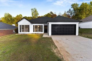 10322 Deep Creek Cv, Atlanta, GA 30291