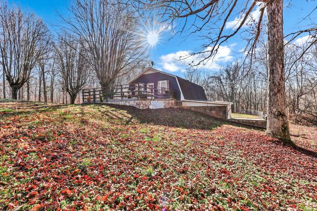 398 Frontier Ln, Ashland City, TN 37015