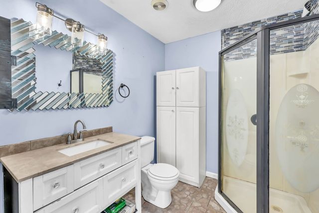 398 Frontier Ln, Ashland City, TN 37015