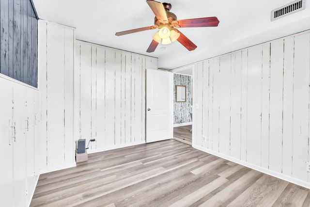 398 Frontier Ln, Ashland City, TN 37015