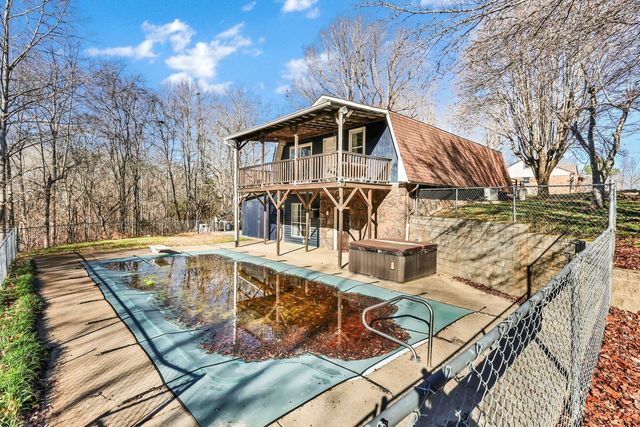 398 Frontier Ln, Ashland City, TN 37015