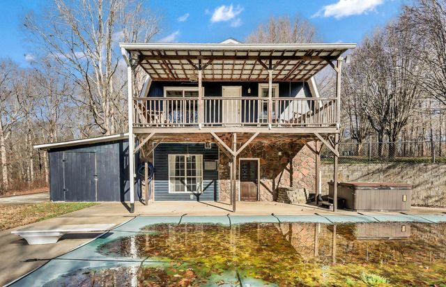 398 Frontier Ln, Ashland City, TN 37015