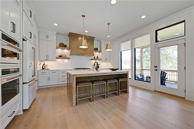 6109 El Monte Street, Fairway, KS 66205