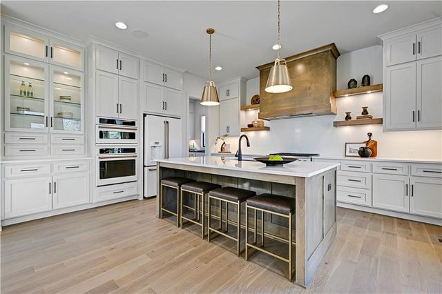 6109 El Monte Street, Fairway, KS 66205