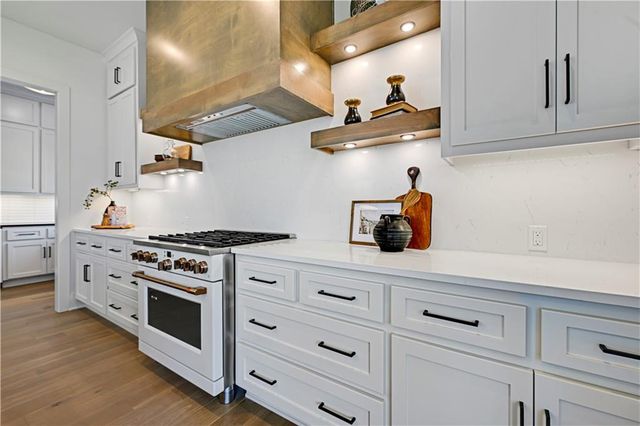 6109 El Monte Street, Fairway, KS 66205