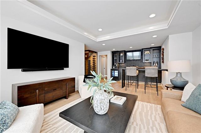 6109 El Monte Street, Fairway, KS 66205