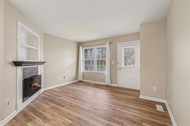 3262 Wimbledon Drive, Portage, MI 49024