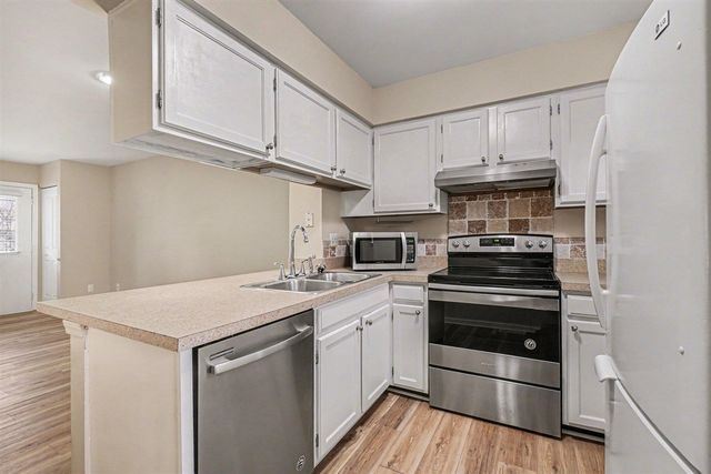 3262 Wimbledon Drive, Portage, MI 49024