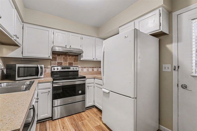 3262 Wimbledon Drive, Portage, MI 49024