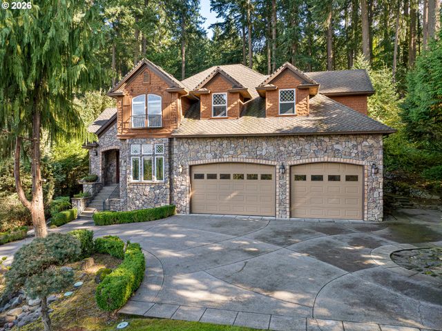 11233 Se RIMROCK Dr, Happy Valley, OR 97086