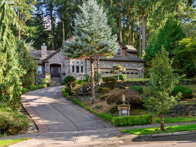 11233 Se RIMROCK Dr, Happy Valley, OR 97086
