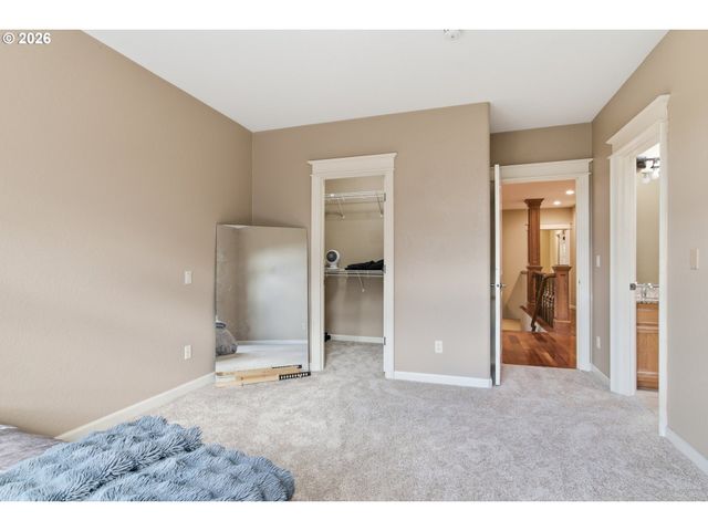 11233 Se RIMROCK Dr, Happy Valley, OR 97086